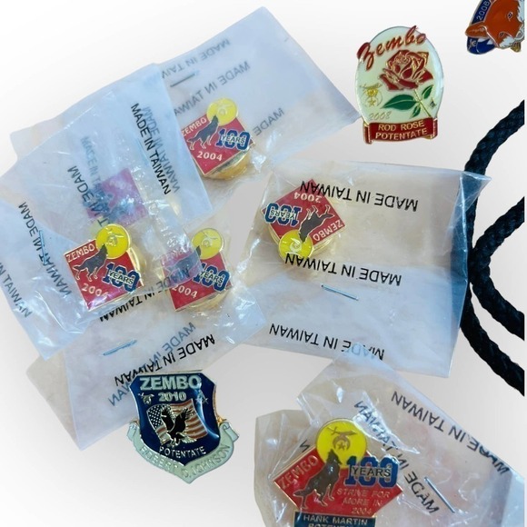 Vintage Masonic Lodge Pins & Bolereo Tie Zembo Shriners Pennsylvania Lot… - Picture 2 of 4